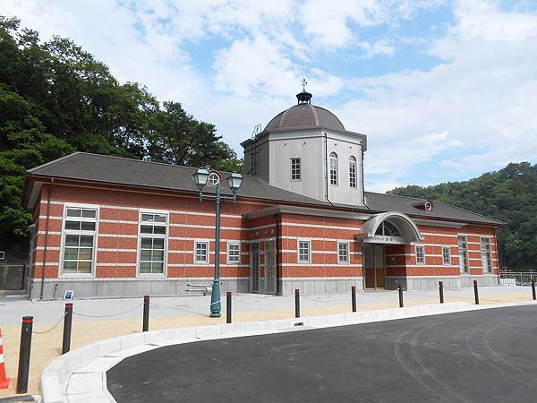 新しい島越駅